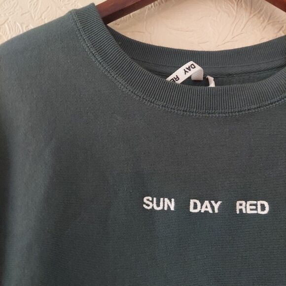 Sun Day Red x Tiger Woods Pines Luare Heavyweight Crew Pine/Needle NEW Medium - Picture 2 of 11